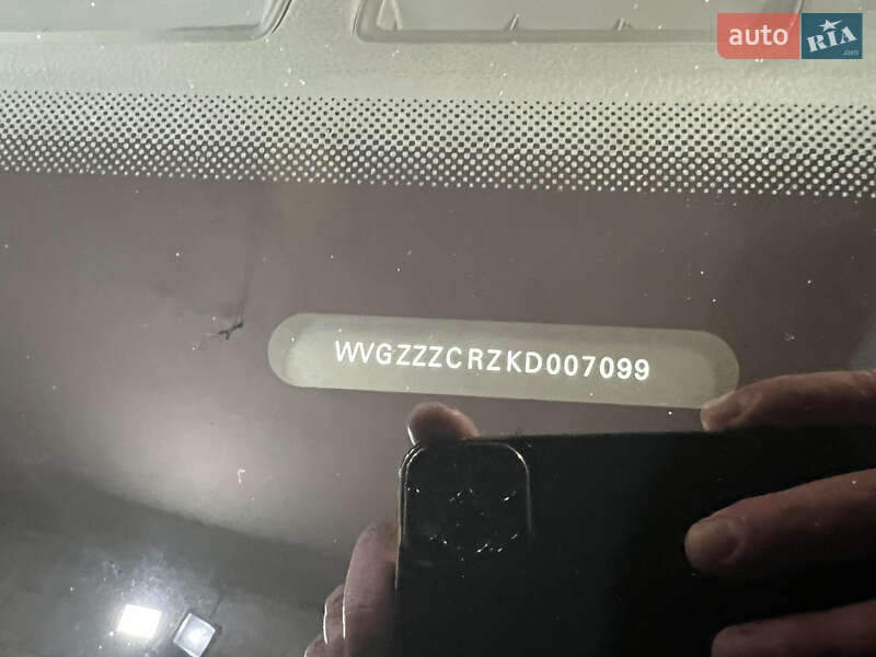 Позашляховик / Кросовер Volkswagen Touareg 2018 в Києві