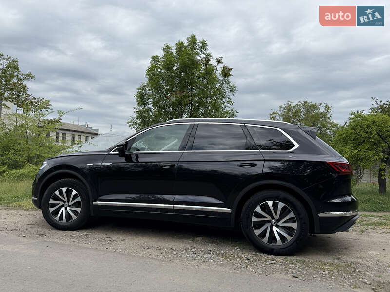 Позашляховик / Кросовер Volkswagen Touareg 2018 в Миколаєві фото 4 Позашляховик / Кросовер Volkswagen Touareg 2018 в Миколаєві