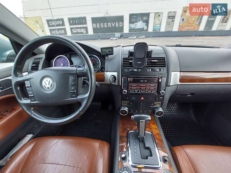 Внедорожник / Кроссовер Volkswagen Touareg 2007 в Киеве