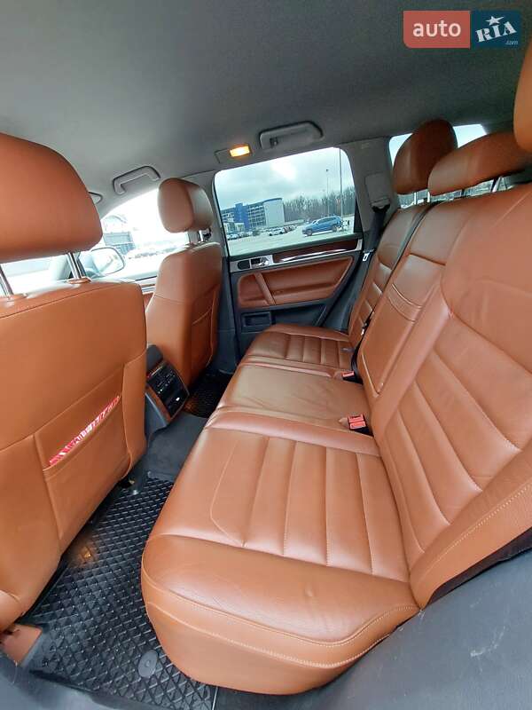 Внедорожник / Кроссовер Volkswagen Touareg 2007 в Киеве