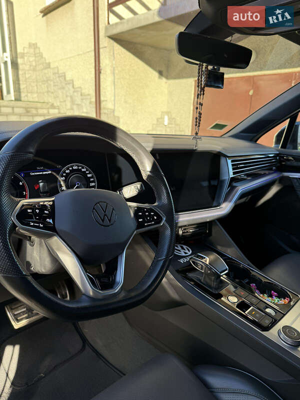 Позашляховик / Кросовер Volkswagen Touareg 2022 в Тернополі фото 14 Позашляховик / Кросовер Volkswagen Touareg 2022 в Тернополі