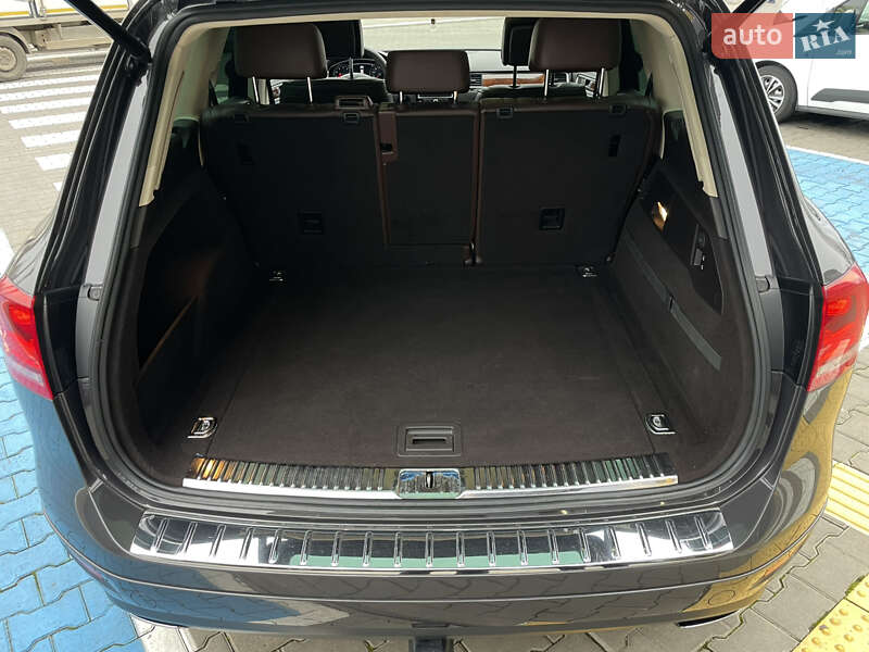 Внедорожник / Кроссовер Volkswagen Touareg 2012 в Одессе фото 8 Внедорожник / Кроссовер Volkswagen Touareg 2012 в Одессе