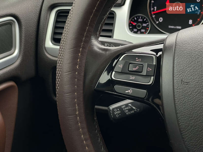 Внедорожник / Кроссовер Volkswagen Touareg 2012 в Одессе фото 20 Внедорожник / Кроссовер Volkswagen Touareg 2012 в Одессе