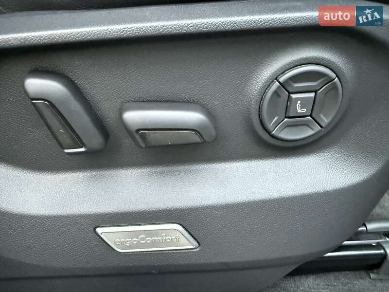 Внедорожник / Кроссовер Volkswagen Touareg 2021 в Виннице