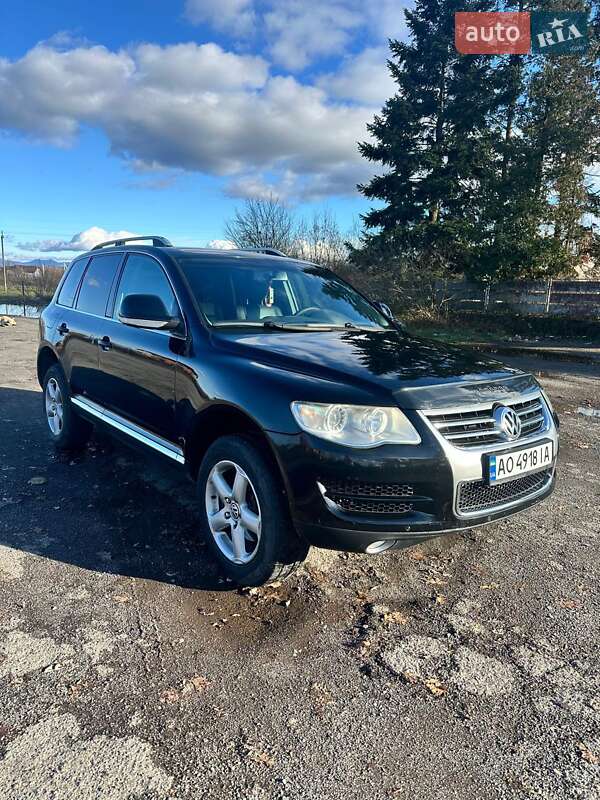 Позашляховик / Кросовер Volkswagen Touareg 2007 в Хусті
