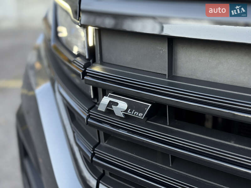 Внедорожник / Кроссовер Volkswagen Touareg 2021 в Ровно