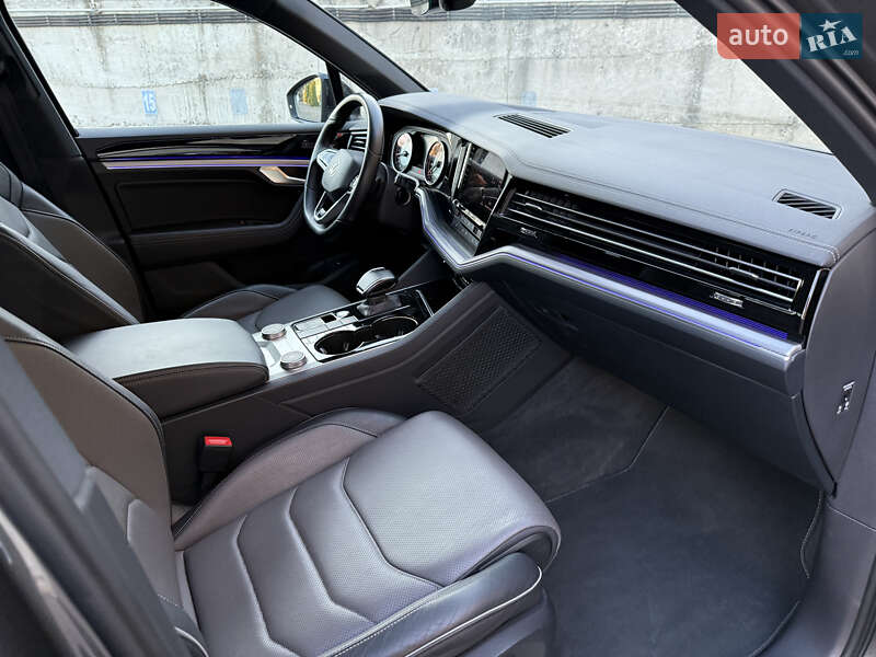 Внедорожник / Кроссовер Volkswagen Touareg 2021 в Ровно