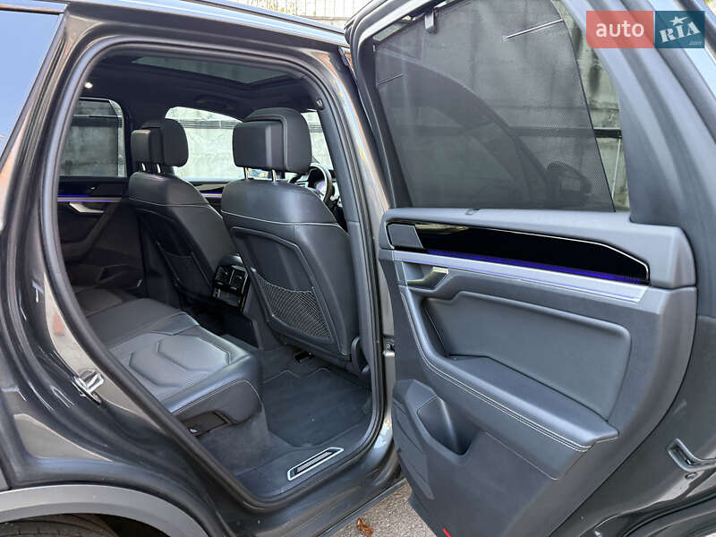 Внедорожник / Кроссовер Volkswagen Touareg 2021 в Ровно