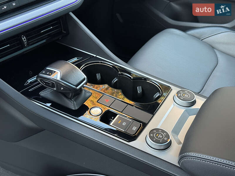 Внедорожник / Кроссовер Volkswagen Touareg 2021 в Ровно