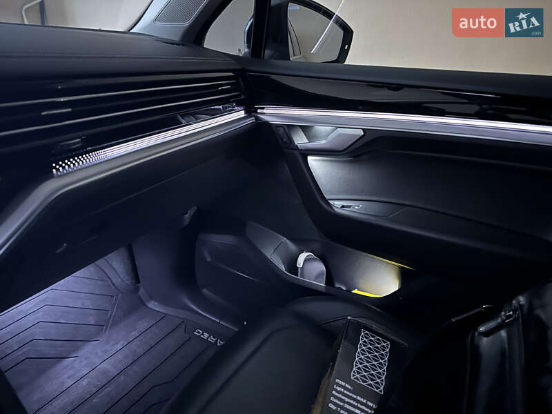 Позашляховик / Кросовер Volkswagen Touareg 2018 в Миколаєві фото 14 Позашляховик / Кросовер Volkswagen Touareg 2018 в Миколаєві