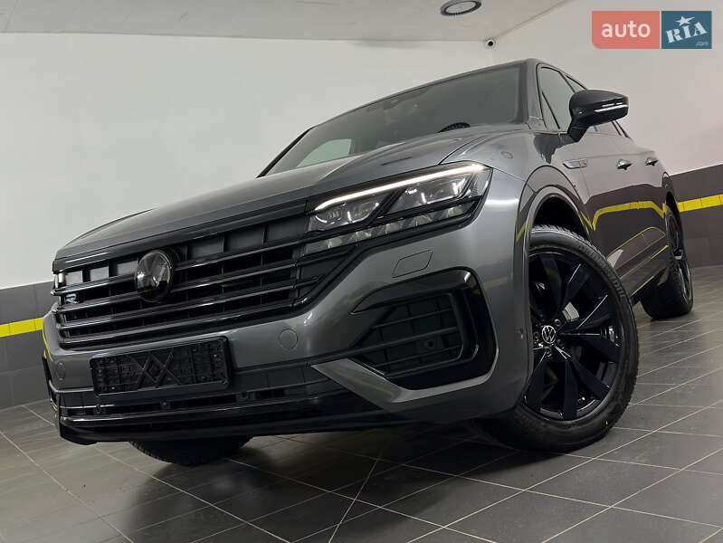 Позашляховик / Кросовер Volkswagen Touareg 2022 в Козятині