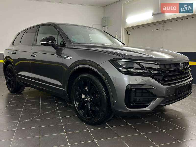 Позашляховик / Кросовер Volkswagen Touareg 2022 в Козятині