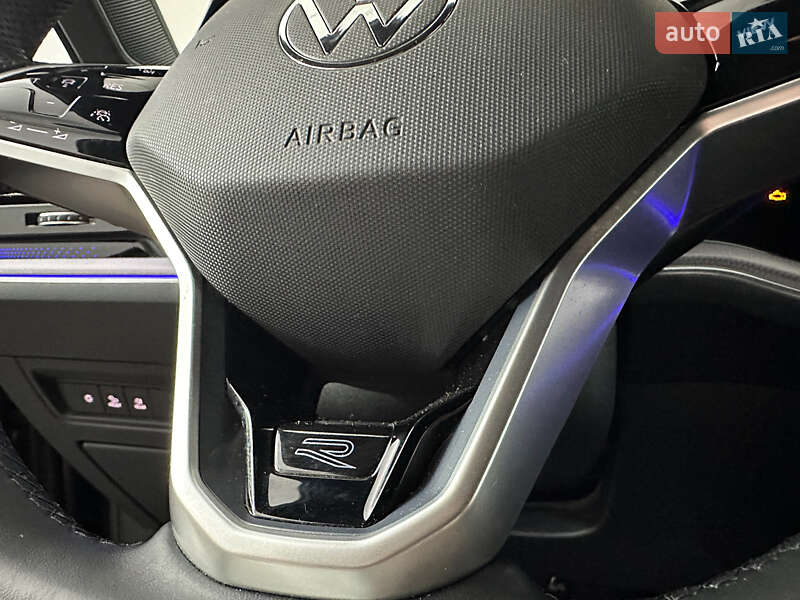 Позашляховик / Кросовер Volkswagen Touareg 2022 в Козятині