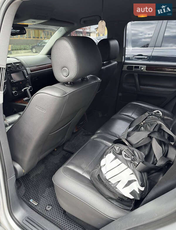 Внедорожник / Кроссовер Volkswagen Touareg 2007 в Харькове