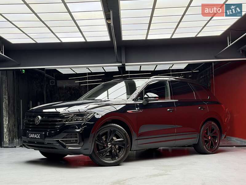 Внедорожник / Кроссовер Volkswagen Touareg 2021 в Киеве