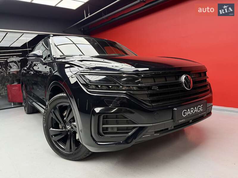 Внедорожник / Кроссовер Volkswagen Touareg 2021 в Киеве