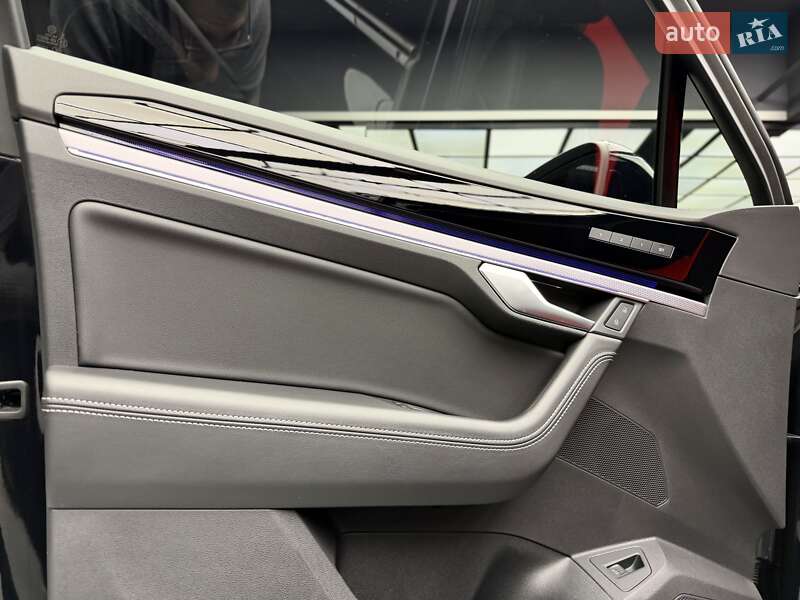 Внедорожник / Кроссовер Volkswagen Touareg 2021 в Киеве