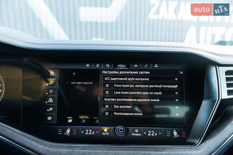 Внедорожник / Кроссовер Volkswagen Touareg 2019 в Мукачево