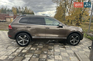 Позашляховик / Кросовер Volkswagen Touareg 2011 в Самборі