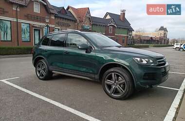 Внедорожник / Кроссовер Volkswagen Touareg 2011 в Киеве