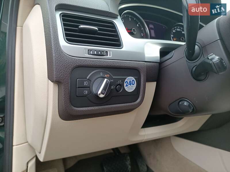 Внедорожник / Кроссовер Volkswagen Touareg 2011 в Киеве фото 21 Внедорожник / Кроссовер Volkswagen Touareg 2011 в Киеве