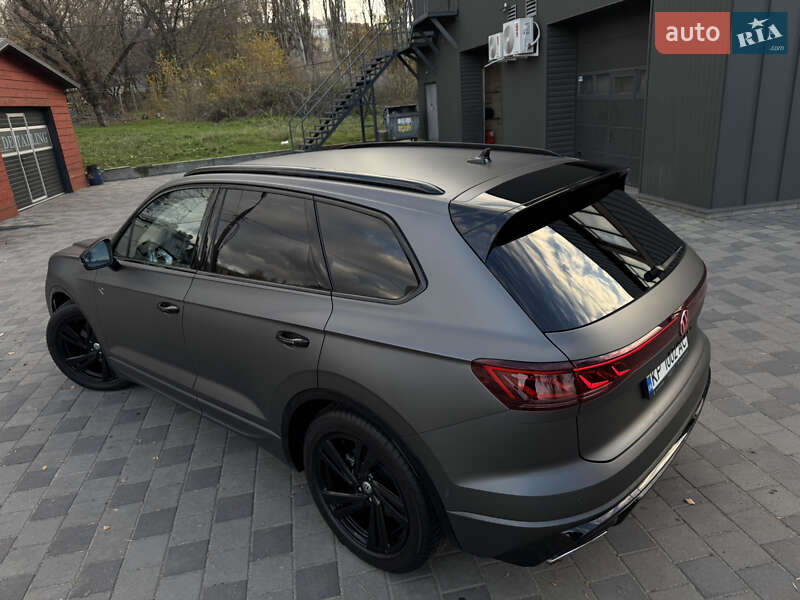 Внедорожник / Кроссовер Volkswagen Touareg 2024 в Запорожье