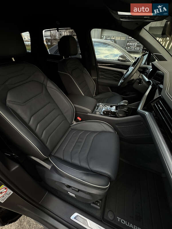 Внедорожник / Кроссовер Volkswagen Touareg 2024 в Запорожье