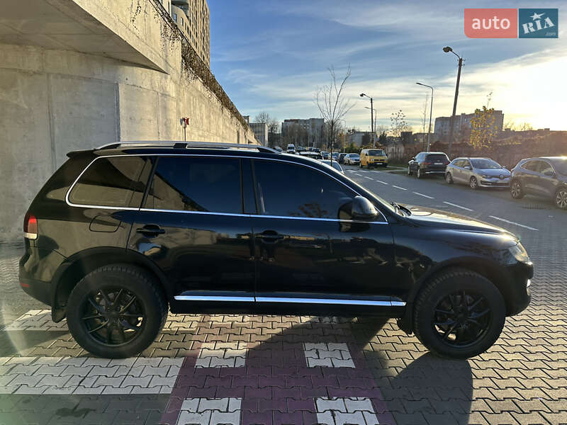 Позашляховик / Кросовер Volkswagen Touareg 2007 в Львові