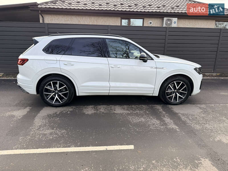 Внедорожник / Кроссовер Volkswagen Touareg 2021 в Виннице