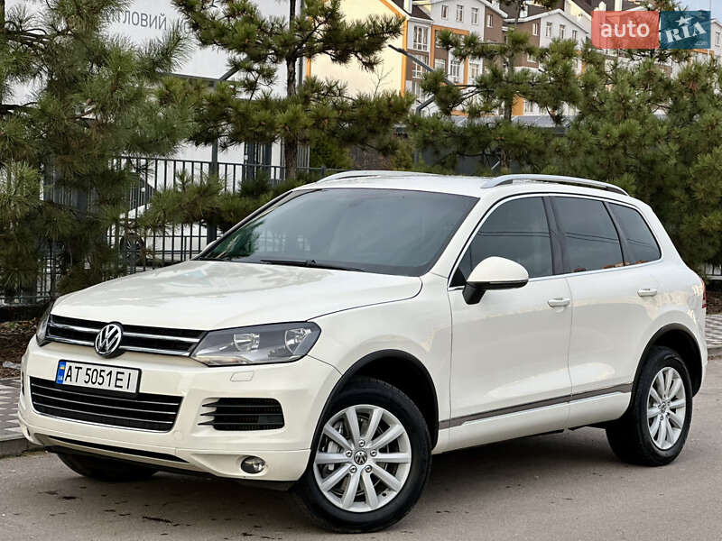 Внедорожник / Кроссовер Volkswagen Touareg 2010 в Киеве