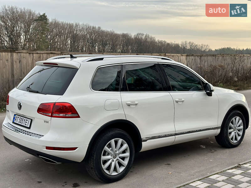 Внедорожник / Кроссовер Volkswagen Touareg 2010 в Киеве