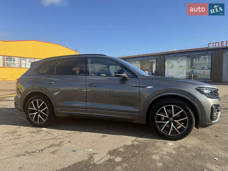 Внедорожник / Кроссовер Volkswagen Touareg 2023 в Житомире