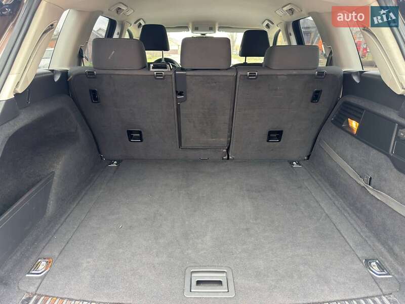 Внедорожник / Кроссовер Volkswagen Touareg 2012 в Ахтырке