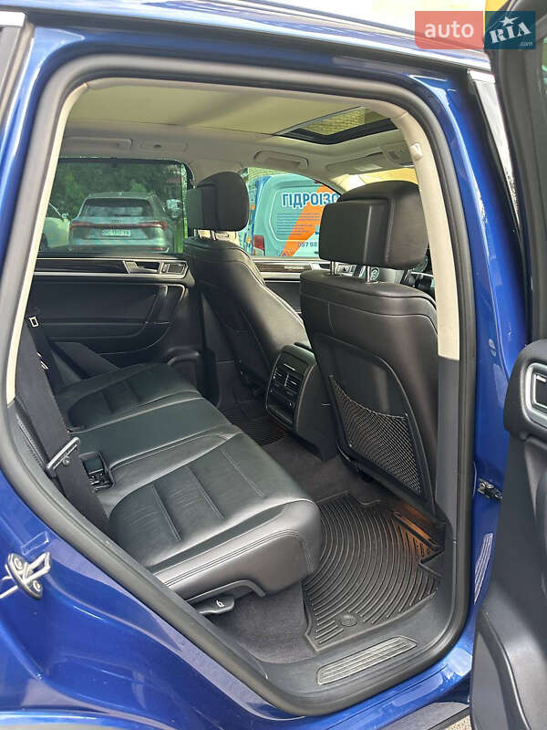 Позашляховик / Кросовер Volkswagen Touareg 2016 в Тернополі фото 13 Позашляховик / Кросовер Volkswagen Touareg 2016 в Тернополі