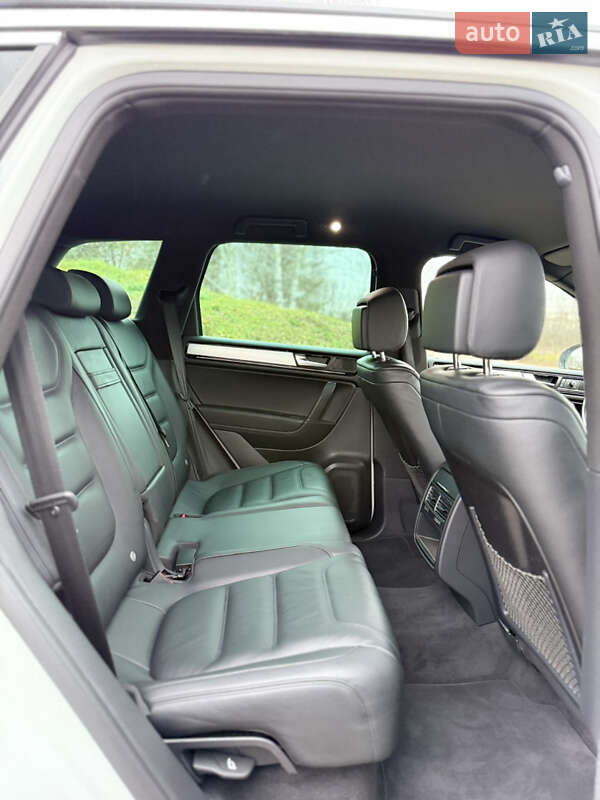 Позашляховик / Кросовер Volkswagen Touareg 2014 в Луцьку фото 35 Позашляховик / Кросовер Volkswagen Touareg 2014 в Луцьку