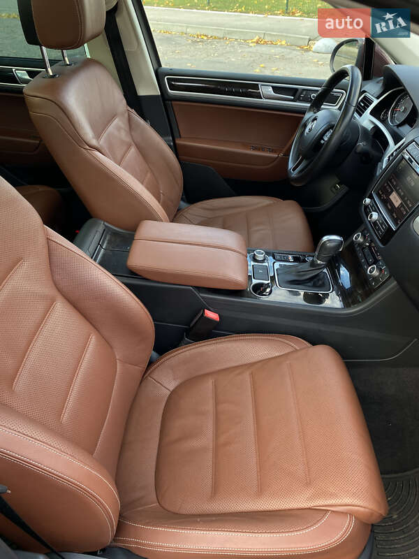 Внедорожник / Кроссовер Volkswagen Touareg 2017 в Харькове фото 51 Внедорожник / Кроссовер Volkswagen Touareg 2017 в Харькове