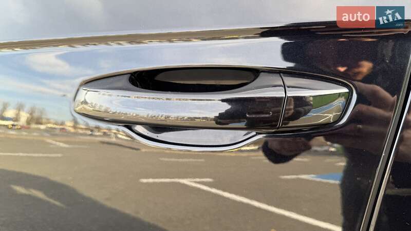 Внедорожник / Кроссовер Volkswagen Touareg 2019 в Киеве