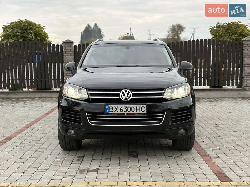 Внедорожник / Кроссовер Volkswagen Touareg 2010 в Староконстантинове