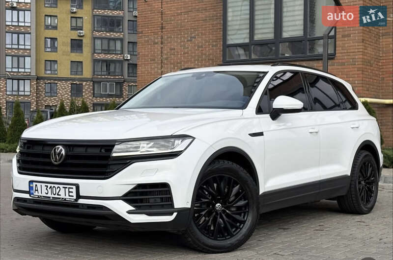 Внедорожник / Кроссовер Volkswagen Touareg 2018 в Черкассах