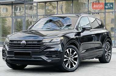 Позашляховик / Кросовер Volkswagen Touareg 2018 в Дніпрі