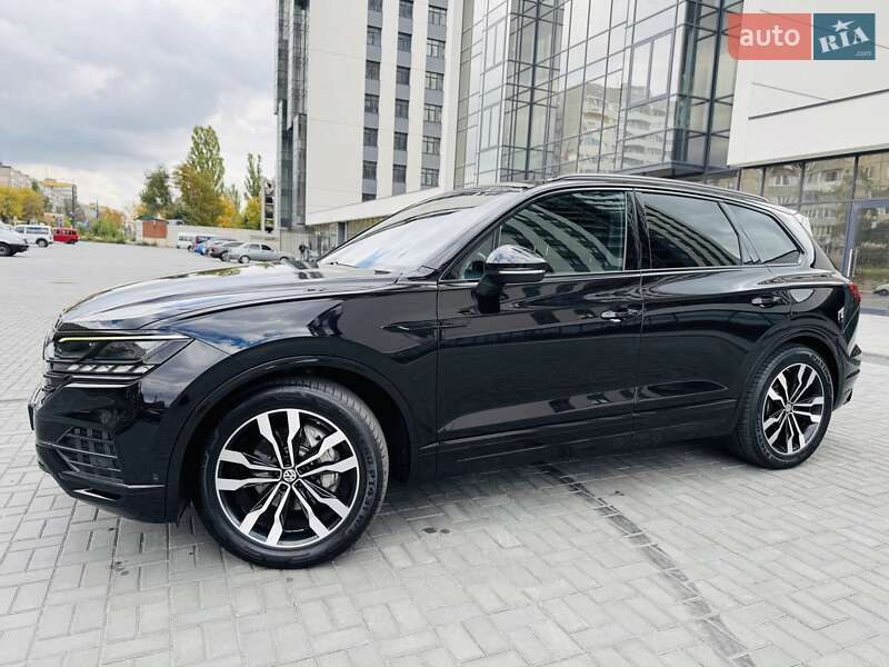 Внедорожник / Кроссовер Volkswagen Touareg 2018 в Днепре фото 18 Внедорожник / Кроссовер Volkswagen Touareg 2018 в Днепре
