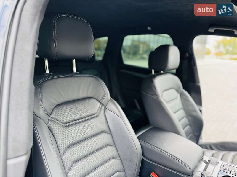 Внедорожник / Кроссовер Volkswagen Touareg 2018 в Днепре фото 38 Внедорожник / Кроссовер Volkswagen Touareg 2018 в Днепре