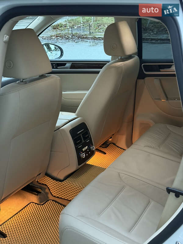 Внедорожник / Кроссовер Volkswagen Touareg 2017 в Киеве фото 6 Внедорожник / Кроссовер Volkswagen Touareg 2017 в Киеве