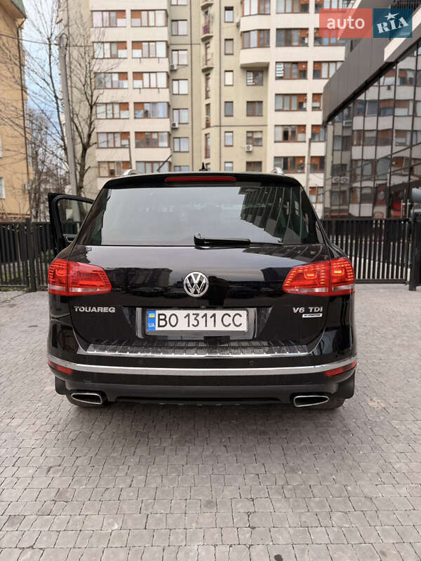 Внедорожник / Кроссовер Volkswagen Touareg 2015 в Ивано-Франковске
