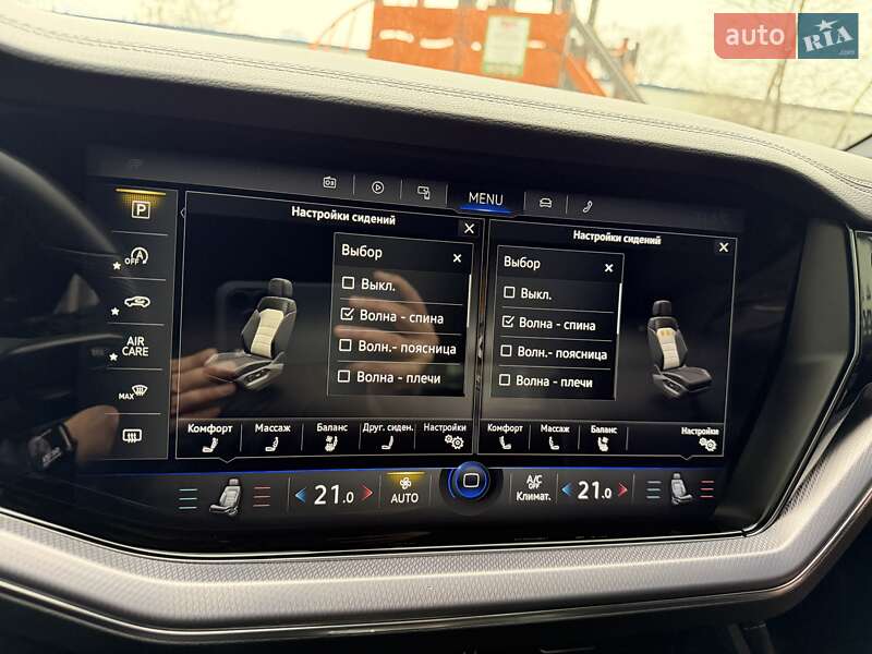 Позашляховик / Кросовер Volkswagen Touareg 2022 в Києві