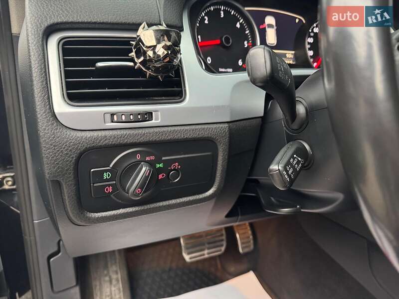Внедорожник / Кроссовер Volkswagen Touareg 2012 в Запорожье фото 21 Внедорожник / Кроссовер Volkswagen Touareg 2012 в Запорожье