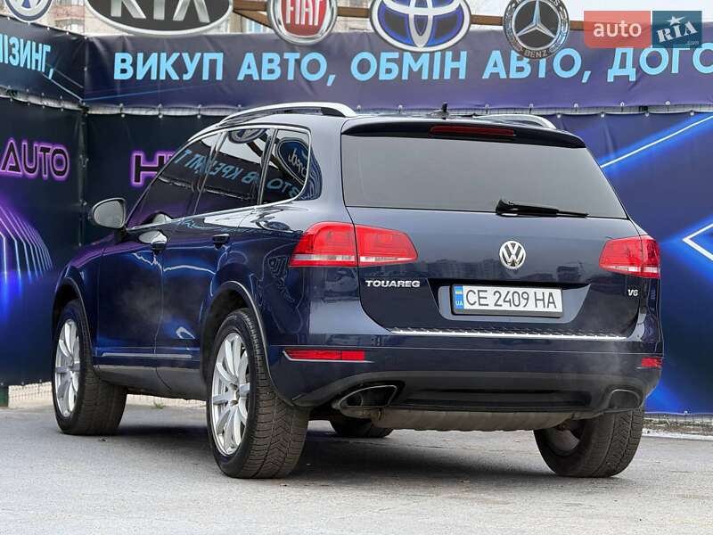 Позашляховик / Кросовер Volkswagen Touareg 2013 в Запоріжжі
