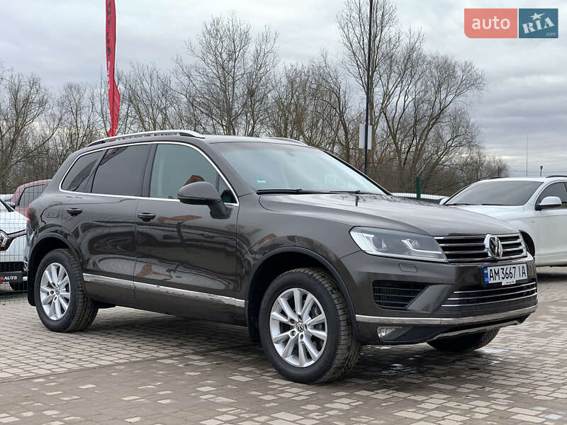Позашляховик / Кросовер Volkswagen Touareg 2014 в Бердичеві