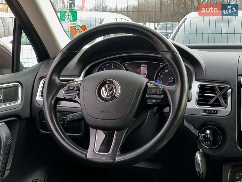 Позашляховик / Кросовер Volkswagen Touareg 2014 в Бердичеві