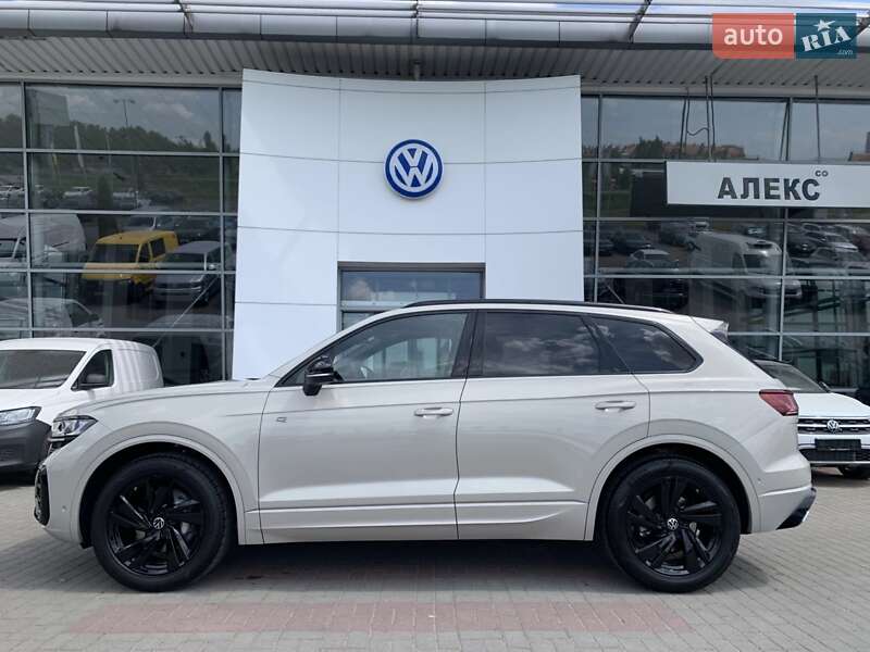 Позашляховик / Кросовер Volkswagen Touareg 2024 в Львові